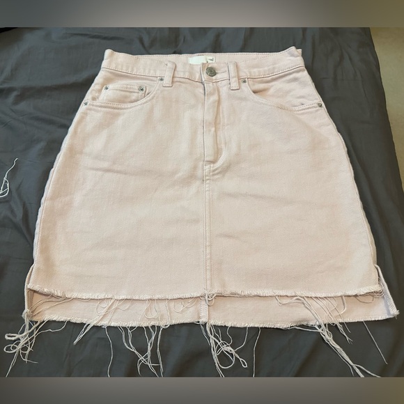 Wilfred Free Aritzia - Tanit Skirt in Pink - Size 2 - Picture 2 of 8